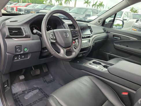 Used 2025 Honda Ridgeline RTL image 12