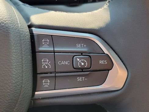 Used 2023 Jeep Compass Limited AWD/4WD image 17