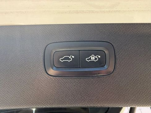 Used 2017 Volvo XC90 T8 Inscription w/ Luxury Package AWD/4WD image 34