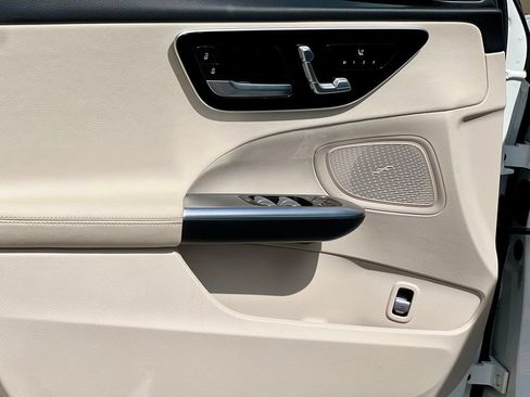 Certified 2024 Mercedes-Benz C 300 4MATIC Sedan image 30
