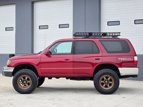 Used 2000 Toyota 4Runner SR5 image 5