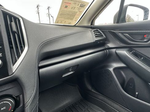 Used 2018 Subaru Crosstrek 2.0i Premium AWD/4WD image 11