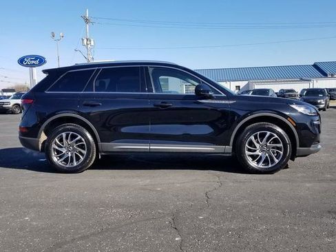 Used 2022 Lincoln Corsair AWD w/ Equipment Group 101A image 3