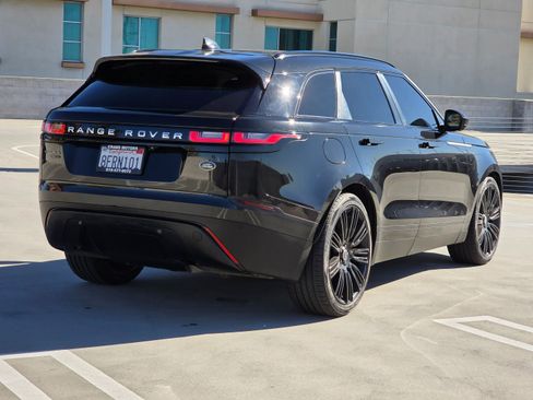 Used 2018 Land Rover Range Rover Velar S image 7
