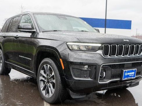 Used 2024 Jeep Grand Cherokee Overland w/ Adv Protech Group III image 4