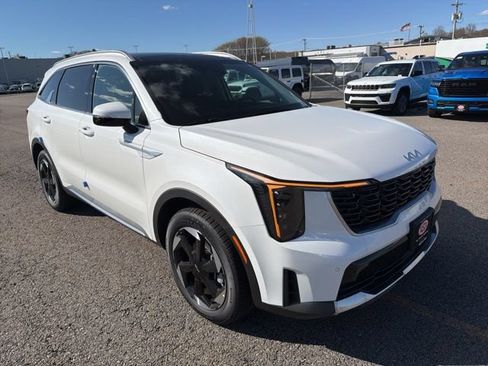New 2026 Kia Sorento EX w/ EX Premium Package AWD/4WD image 1