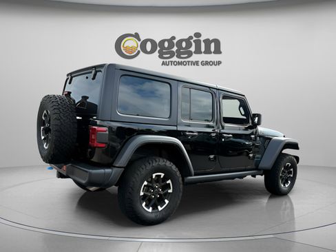 Used 2024 Jeep Wrangler Unlimited Rubicon 4xe image 5
