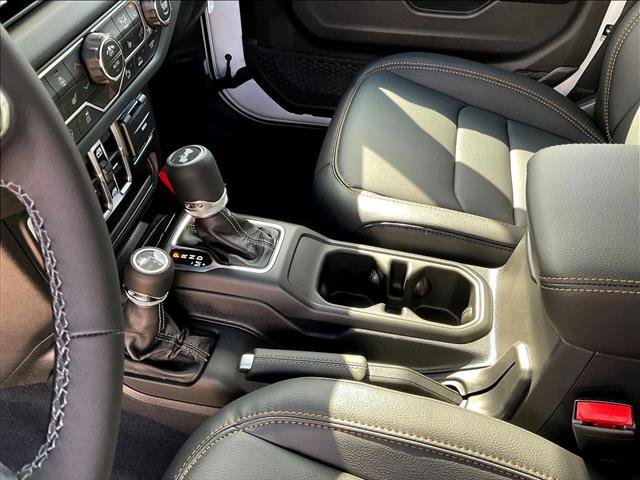 New 2027 Jeep Wrangler Unlimited Sahara AWD/4WD image 8