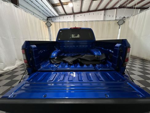 Used 2024 Nissan Frontier PRO-4X w/ Technology Package AWD/4WD image 35