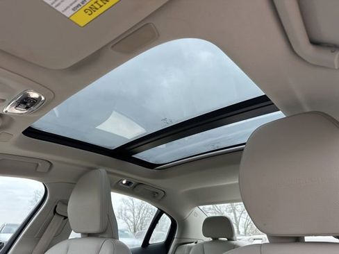 Used 2020 Volvo S60 T6 Inscription image 17