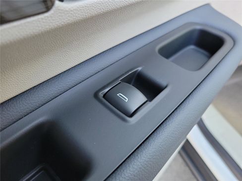 Used 2023 GMC Terrain Denali image 15