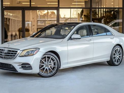 Used 2018 Mercedes-Benz S 560 4MATIC Sedan image 2