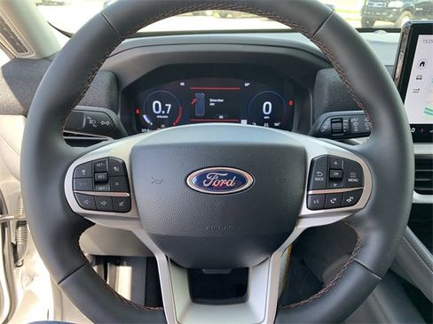New 2025 Ford Explorer Active image 35