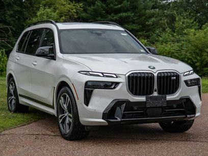 New 2025 BMW X7 M60i