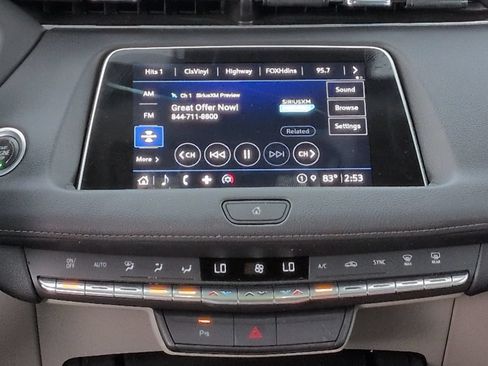 Used 2021 Cadillac XT4 Luxury FWD image 18