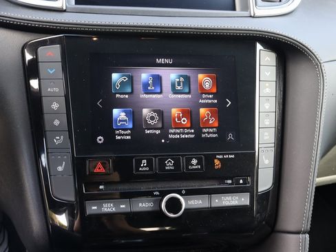 Certified 2025 INFINITI QX55 Luxe w/ Cargo Package image 32