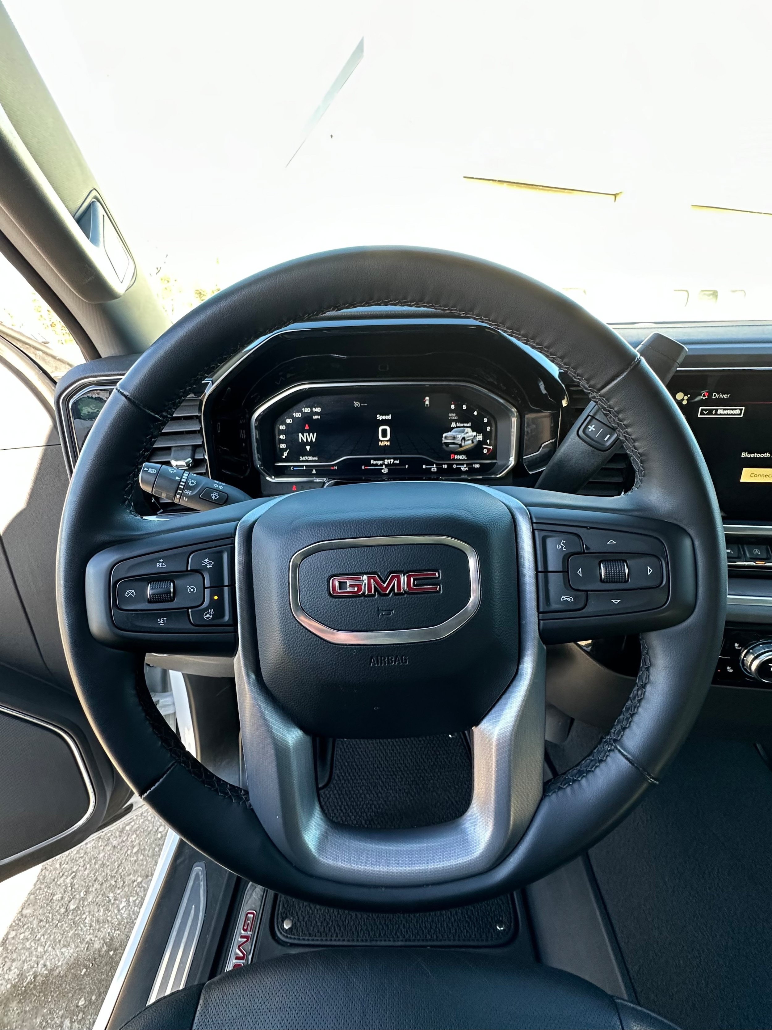 Used 2024 GMC Sierra 1500 SLT AWD/4WD image 12