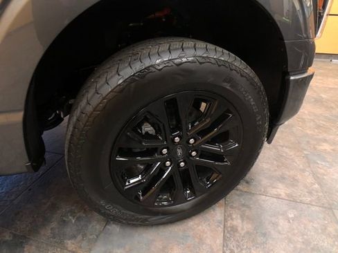 New 2025 Ford F150 Lariat w/ Equipment Group 502A High image 9