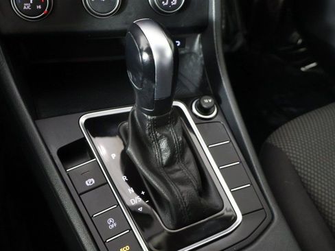 Used 2020 Volkswagen Jetta S w/ Driver Assistance Package image 41