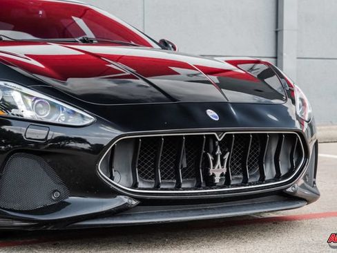 Used 2018 Maserati GranTurismo Sport RWD image 22