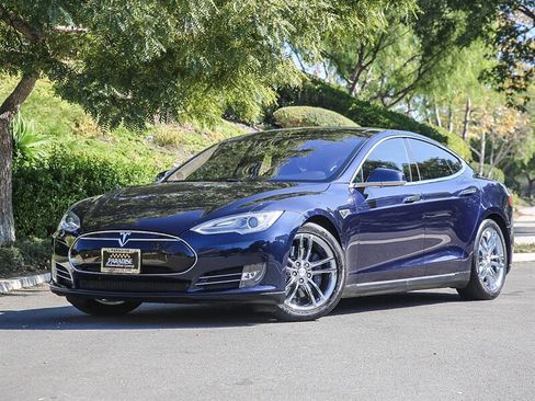 Used 2014 Tesla Model S 85 image 1