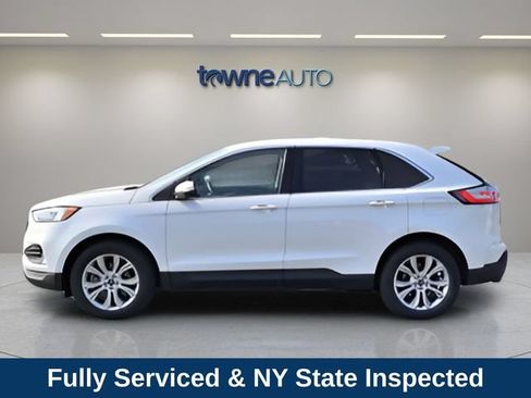 Used 2022 Ford Edge Titanium w/ Equipment Group 301A AWD/4WD image 2