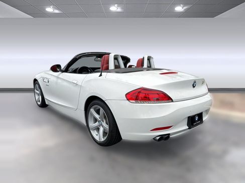 Used 2016 BMW Z4 sDrive28i RWD image 3