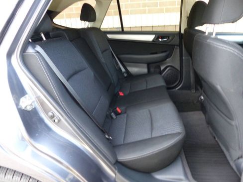 Used 2018 Subaru Outback 2.5i Premium AWD/4WD image 37