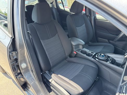 Certified 2024 Nissan Leaf SV Plus FWD image 17