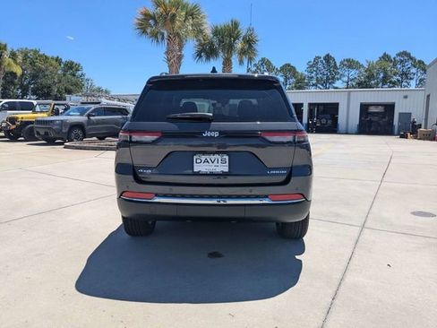 New 2026 Jeep Grand Cherokee Laredo X AWD/4WD image 4