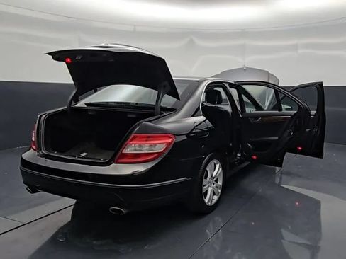 Used 2011 Mercedes-Benz C 300 4MATIC Sedan image 13