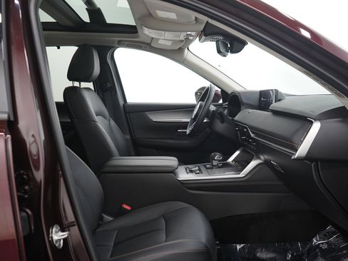 Certified 2024 MAZDA CX-90 Plug-In Hybrid w/ Premium Pkg AWD/4WD image 13
