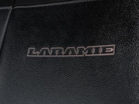 Used 2022 RAM 3500 Laramie AWD/4WD image 32