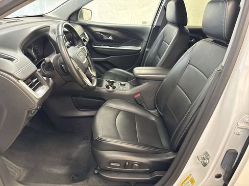 Certified 2024 GMC Terrain SLT FWD image 10