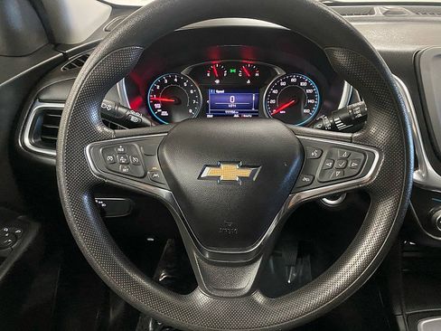 Used 2020 Chevrolet Equinox LT image 17