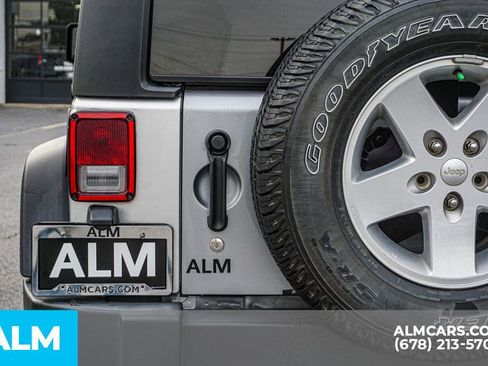 Used 2018 Jeep Wrangler Unlimited Sport S image 13