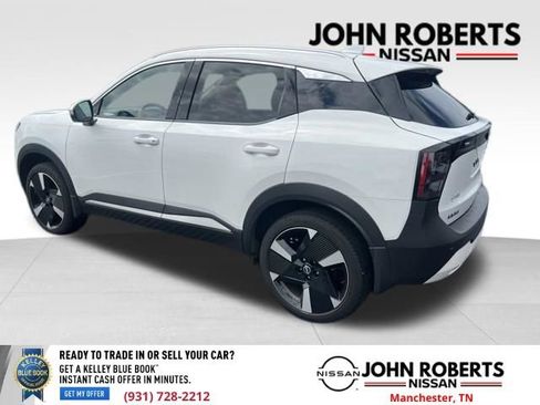 Used 2025 Nissan Kicks SR FWD image 18
