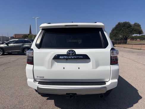 Used 2023 Toyota 4Runner TRD Off-Road Premium w/ Off Road Premium Plus Package AWD/4WD image 5