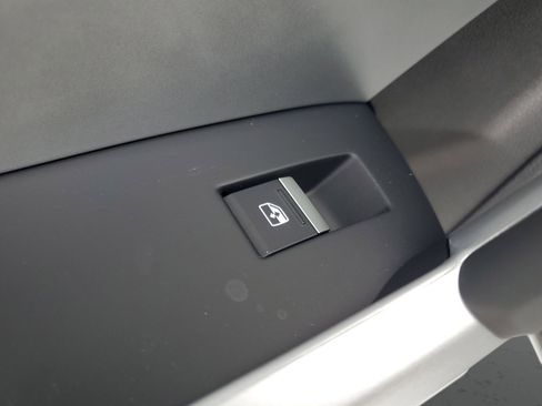 New 2025 Audi Q3 2.0T Premium image 17