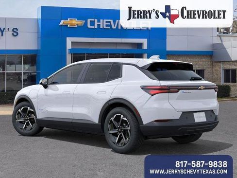 New 2026 Chevrolet Equinox EV LT image 4