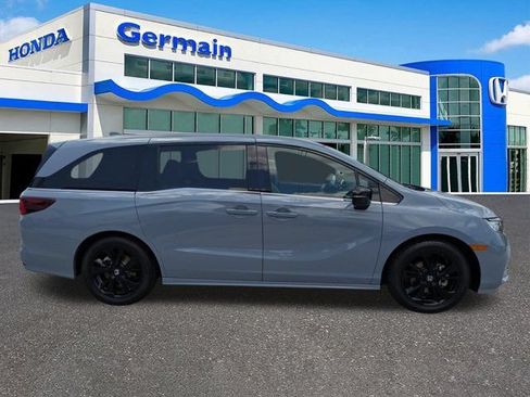 Certified 2023 Honda Odyssey Sport image 4