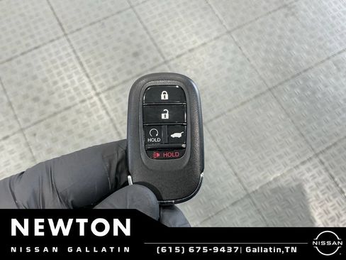 Used 2025 Honda HR-V EX-L image 36