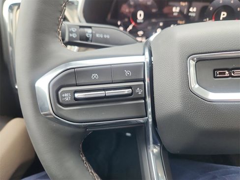 New 2026 GMC Canyon Denali image 15