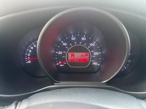 Used 2018 Kia Soul + FWD image 10