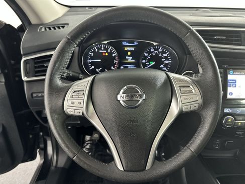 Used 2016 Nissan Rogue SL image 18