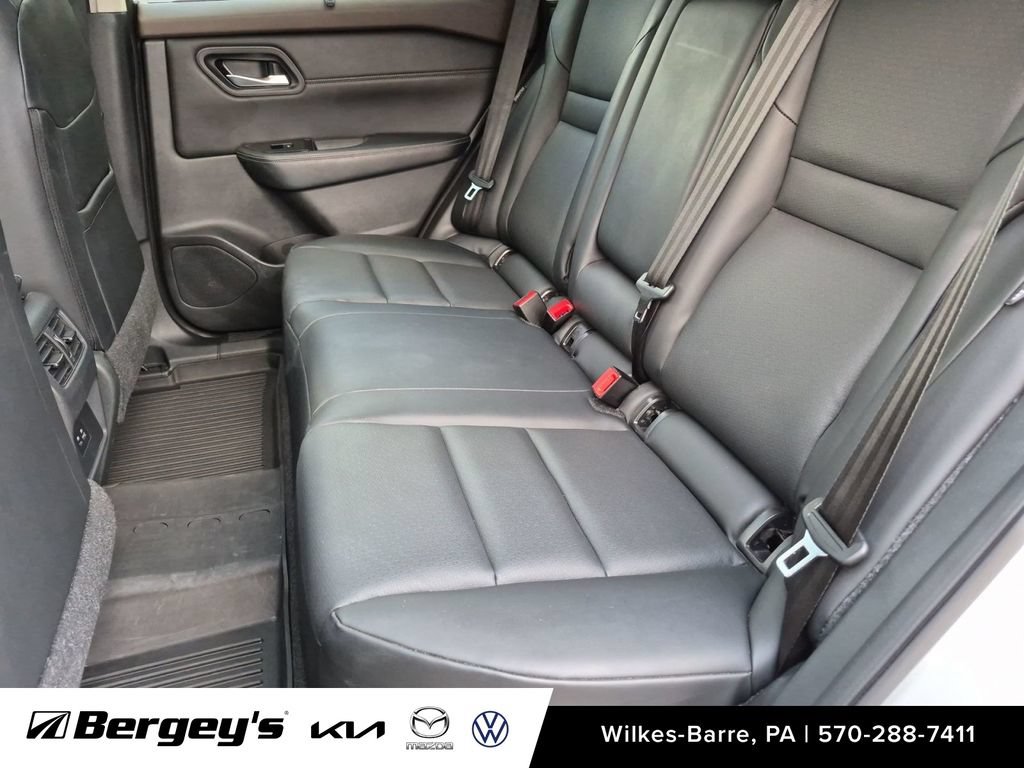 Used 2023 Nissan Rogue SV w/ SV Premium B Package AWD/4WD image 24