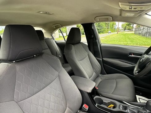 Used 2020 Toyota Corolla LE FWD image 33