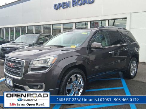 Used 2017 GMC Acadia Limited SLT image 3