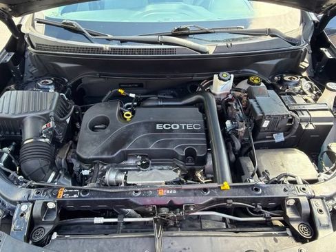 Used 2021 Chevrolet Equinox LS w/ LS Convenience Package FWD image 27
