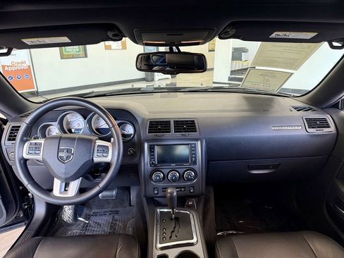 Used 2013 Dodge Challenger R/T Plus image 10